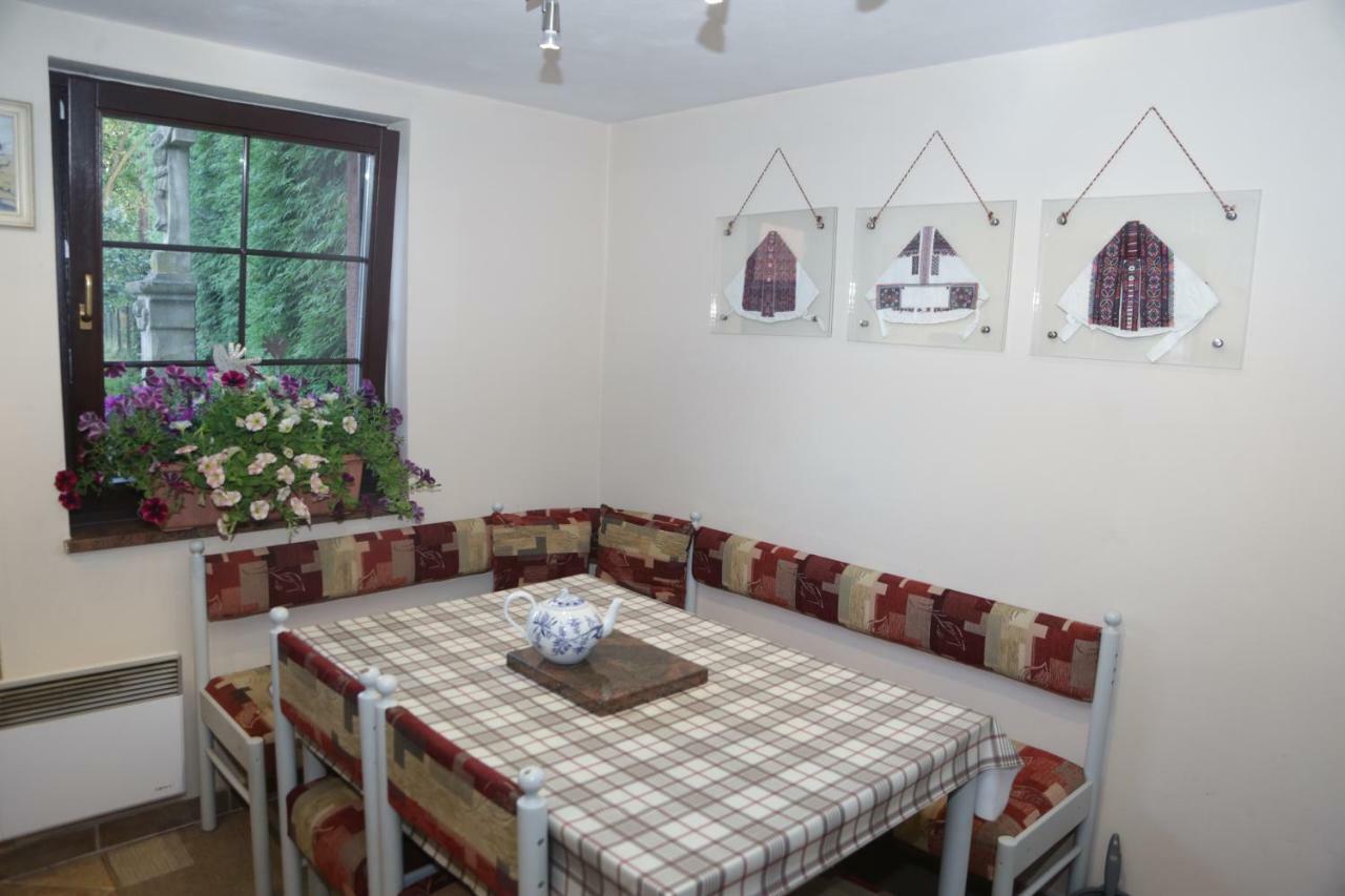 Apartman Kristina Ivachnova 49 Bešeňová Exterior foto